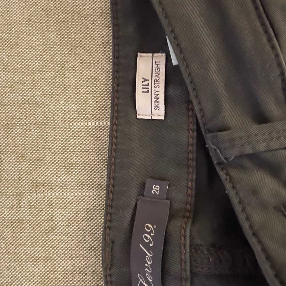Level 99 dark gray, Lily skinny straight size 26, never worn